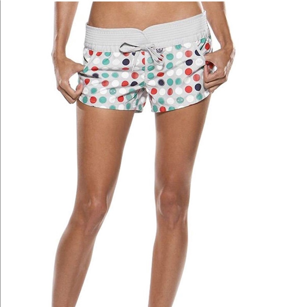 NWT OAKLEY Women’s Board Shorts